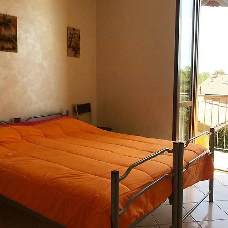 Villa The Sweet Rose With Pool Manerba del Garda Exteriör bild