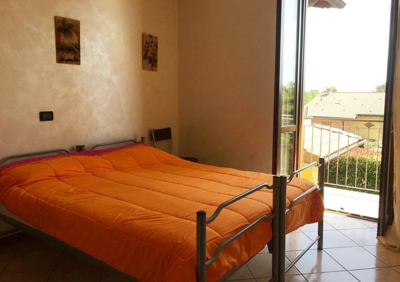 Villa The Sweet Rose With Pool Manerba del Garda Exteriör bild