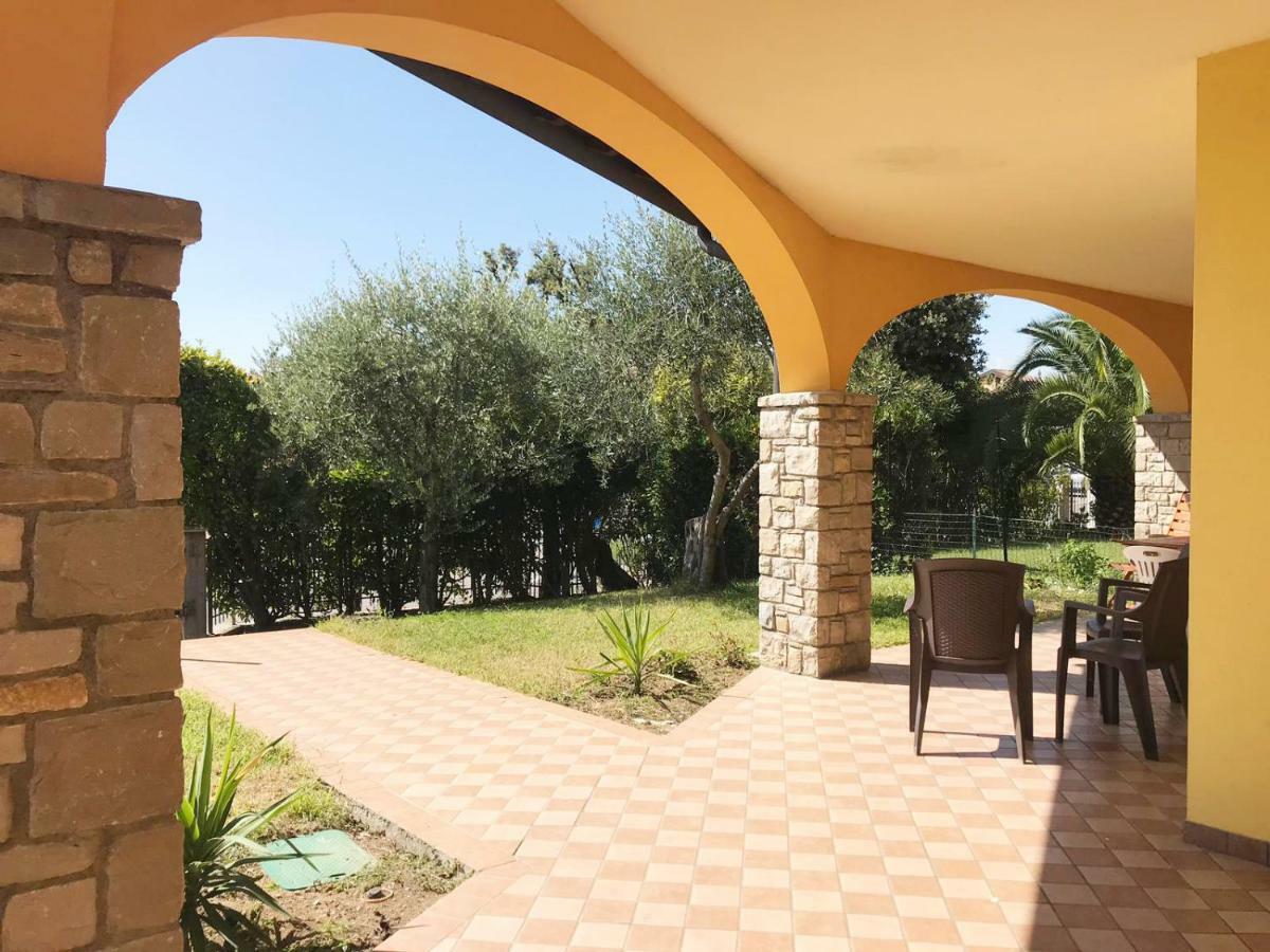 Villa The Sweet Rose With Pool Manerba del Garda Exteriör bild