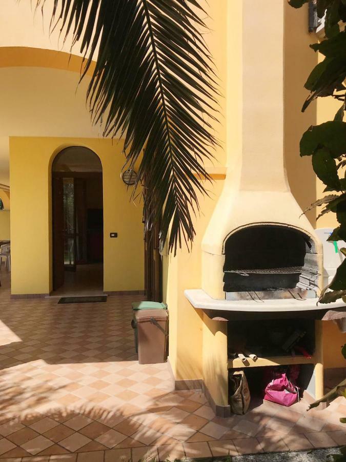 Villa The Sweet Rose With Pool Manerba del Garda Exteriör bild