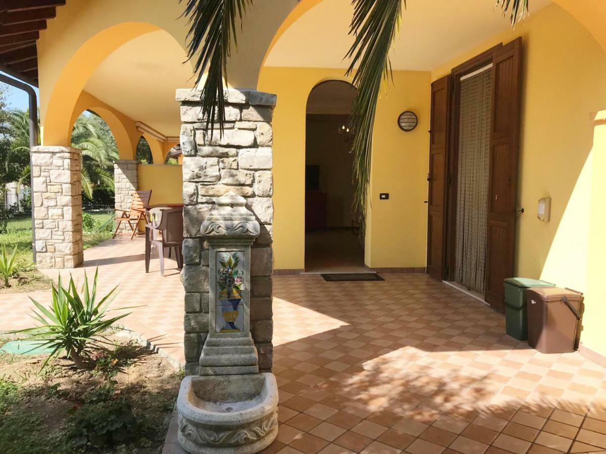 Villa The Sweet Rose With Pool Manerba del Garda Exteriör bild
