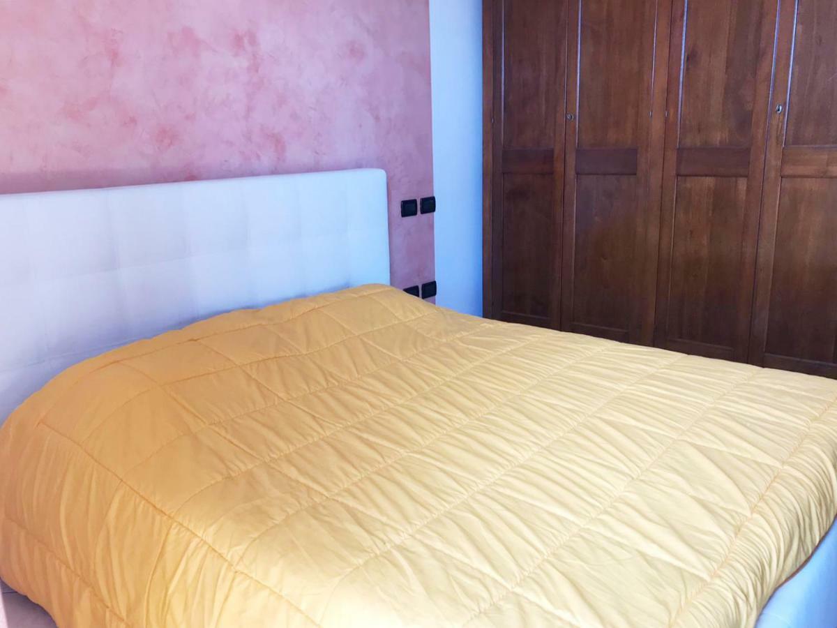 Villa The Sweet Rose With Pool Manerba del Garda Exteriör bild