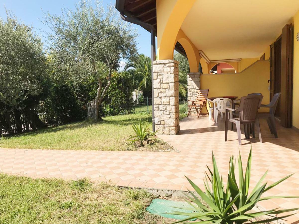 Villa The Sweet Rose With Pool Manerba del Garda Exteriör bild